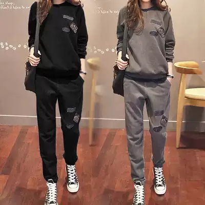 European station 2021 autumn new sports suit women's loose fashion age-reducing casual round neck thick cotton T two-piece suit