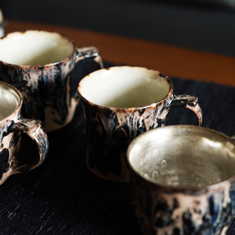 【Day and Night】Japanese Pottery Artist Tatsuo Takai Ink Flow Gray Glaze Silver Color Mug Coffee Cup Water Cup 【Day and Night】Japanese Pottery Artist Tatsuo Takai Ink Flow Gray Glaze Silver Color Mug Coffee Cup Water Cup