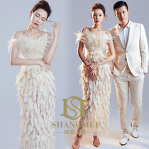 Studio wedding photography New high-definition slim-fit theme wedding dress feather hand-designed show performance personalized dress