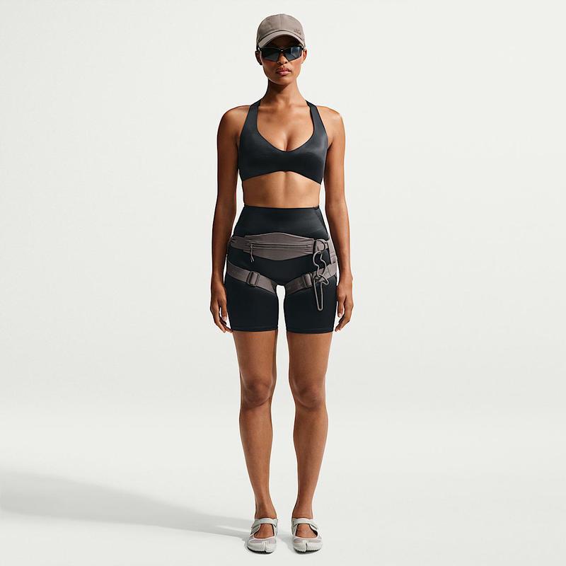 Overseas Purchasing Nike/Nike Women's Yoga Shorts, Shaping, Four-Way Stretch, High-Waisted, Three-Quarter Length, for Fitness Overseas Purchasing Nike/Nike Women's Yoga Shorts, Shaping, Four-Way Stretch, High-Waisted, Three-Quarter Length, for Fitness