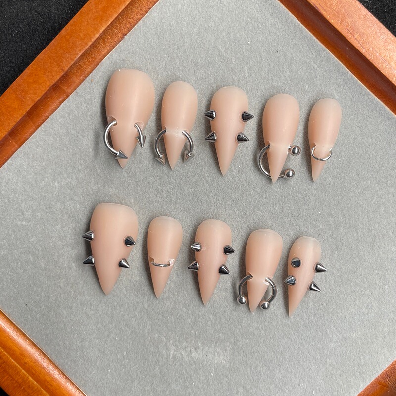 Rc Handmade Finished Nail Art Short Dragon Claw Nails Animal Nails Studs Perforated