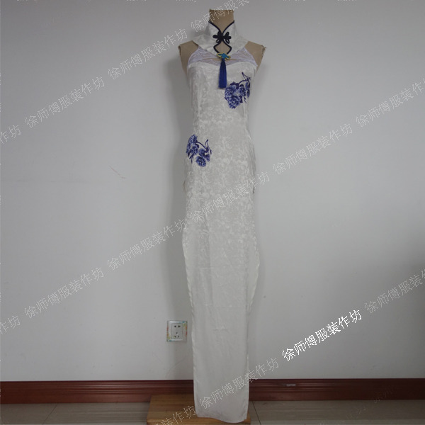 Master Xu] Azur Lane St. Louis Chinese New Year cheongsam cos clothing Spring China cheongsam cos clothing