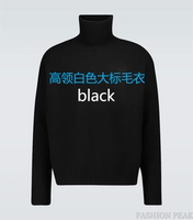 高领白色大标毛衣
