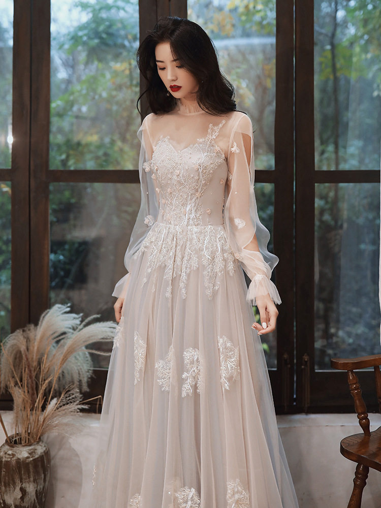 Hosting a dress banquet new student long-sleeved celebrity temperament dream 2020 autumn trailing fairy art test performance - Taobao