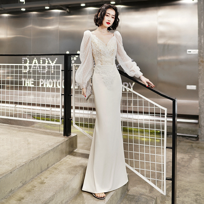 High-Waisted, Three-Quarter Sleeve Long Dress, Slim-Fitting, Sweet Evening Gown, Off-White U-Neck Long-Sleeve Evening Wear, Elegant V-Neck