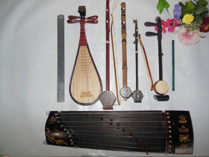 Miniature Gift National Musical Instrument Suit