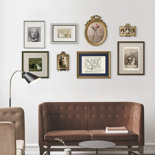 Семейная европейская световая роскошная декоративная живопись Американская гостиная диван с рамой декоративной живопись простая и красивая атмосфера.