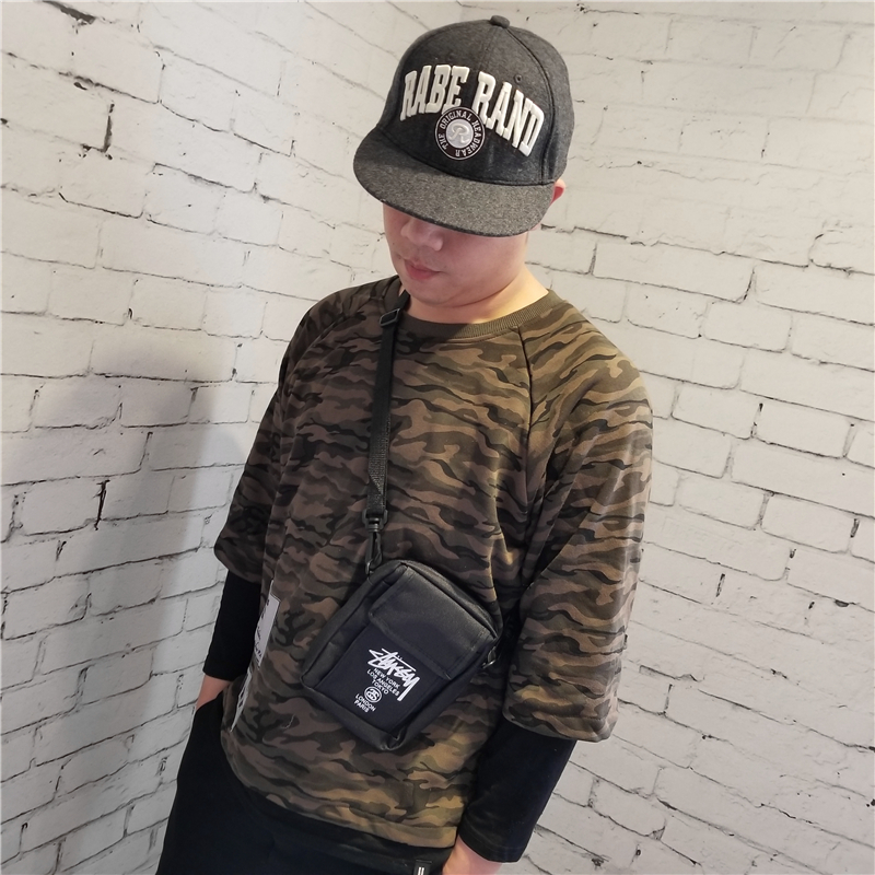 Korean version of the street tide brand men's and women's small messenger bag shoulder bag student mobile phone bag dead flying chest bag jumping across the shoulder bag