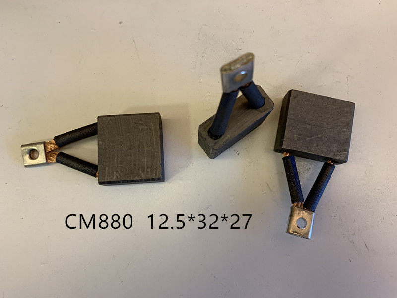 Carbon brushes CM880 12 * 32 * 27MM * 27MM