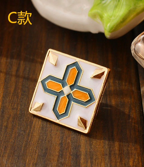 Vintage Ma-rốc men men khảm trâm Vintage totem vuông cổ áo đa năng cổ áo - Trâm cài cài áo vest nam