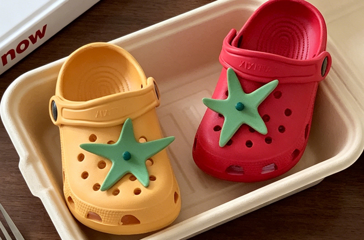 Cute Tomato-Shaped Children's Sandals for Boys and Girls, Summer Outdoor Arch Support Non-Slip Parent-Child Clogs — 26
