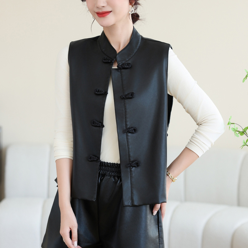 Women's Leather Vest for Spring and Autumn, New Style for Middle-Aged Moms, New Chinese-Style Leather Jacket, Short Vest for Petite Women, Pu