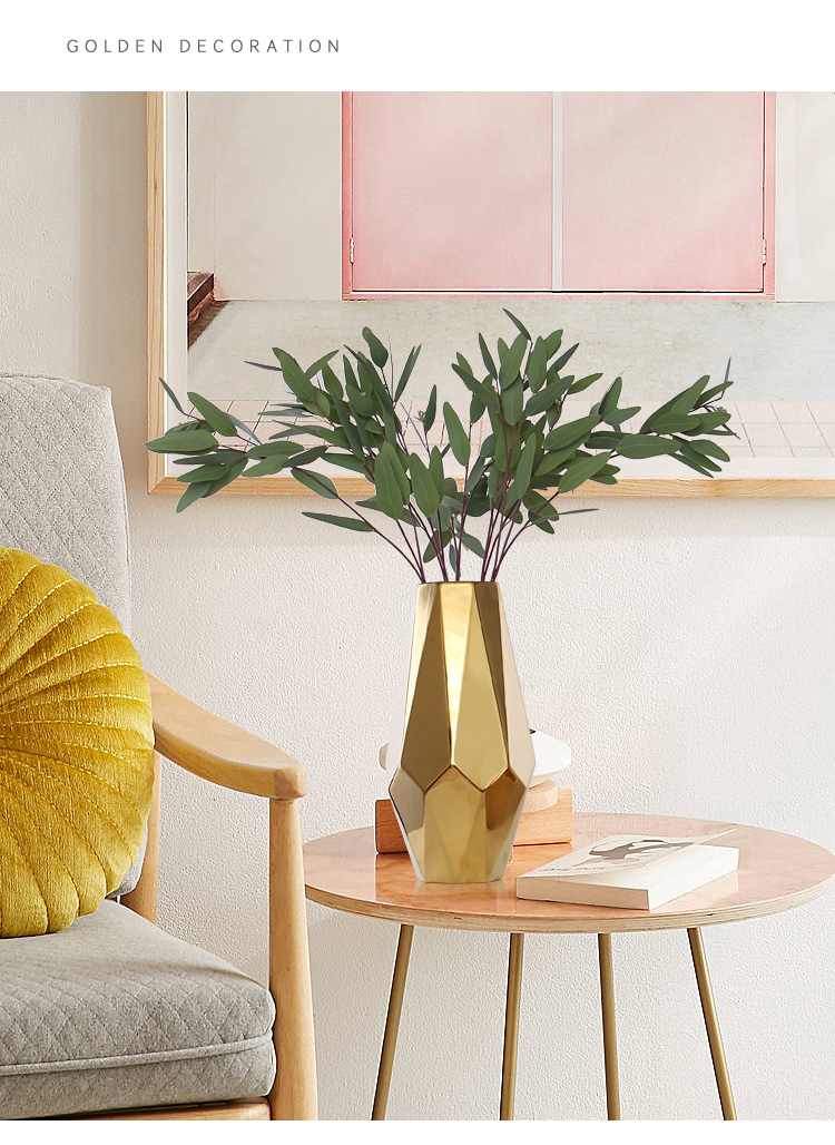 Modern ceramic arts and crafts beautiful European creative living room decoration to the hotel villa furnishing articles TV ark, golden geometry
