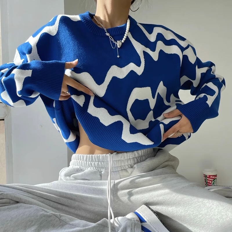 2023 New Style Lazy Klein Blue Striped Sweater for Men, Winter Korean Version Loose Knit Couple Top Trendy