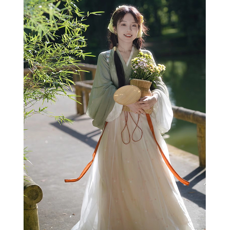Green Song Dynasty-Style Hanfu for Women, 2026 New Model, Cross-Collar, Waist-Length, Pastoral Style, Super Fairy-Like, Affordable, Traditional Chinese Style Costume