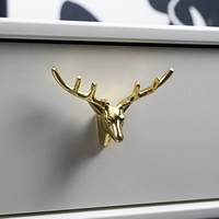 1 -я голова оленя и 1 рука