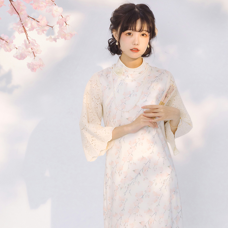 Sichuan Dai time: Falling Raft bobsled qipao daily can be worn by young girl printed qipao Improved version of the dress