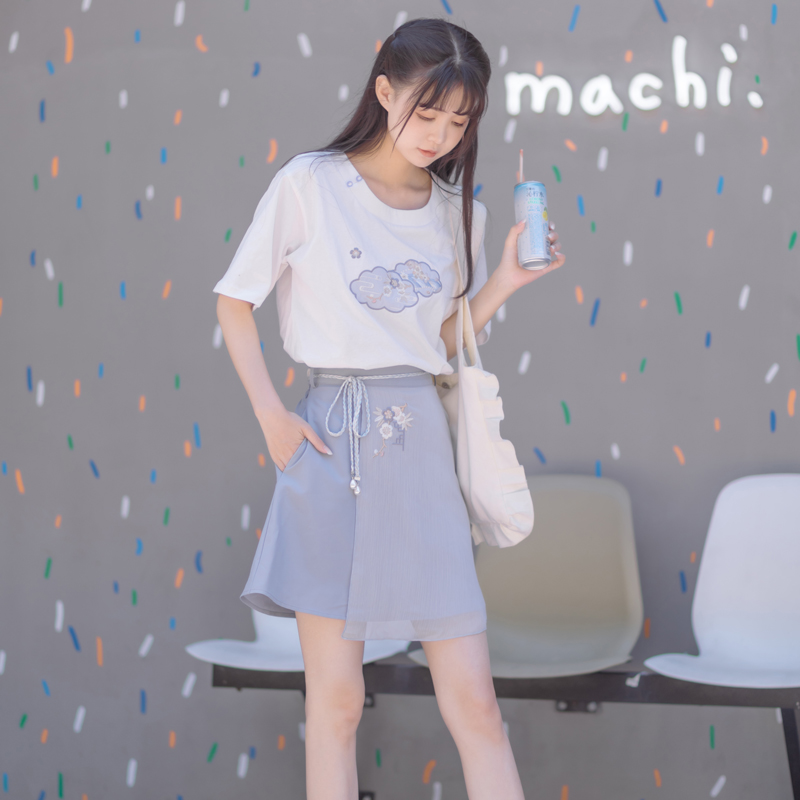 Sichuan Dei Time: Racecatou National Tide Half Skirt Suit Women's Summer Two Sets White T-Shirt Embroidery A Character Short Dress