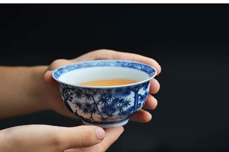 Offered home - cooked in blue and white youligong shochiku mei hand - made porcelain bowl cups of jingdezhen ceramic tea set manually