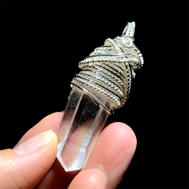 Natural Colombian Lemuria White Crystal Laser Column Sweater Chain Necklace Pendant Gift Jewelry