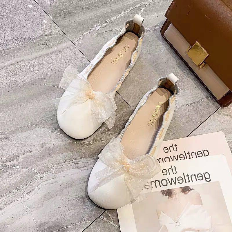 Single shoes Women's flat soft soles Bean shoes Children students Korean version of society 2020 new Hanfu shoes Lazy milk shoes