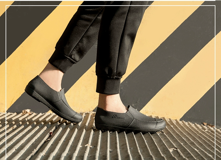 Giày mưa mùa xuân và mùa thu thấp giúp giày ống ngắn thời trang đi mưa nam chống trượt giày không thấm nước thỏi cao su nước bọt giày lười giày nước ủng lội nước cho nam