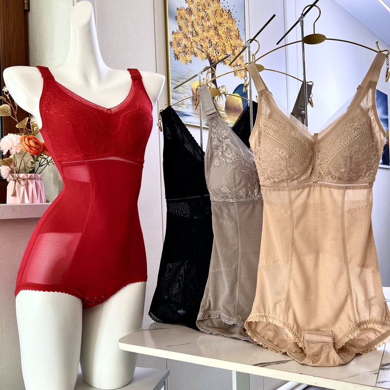Four Seasons Thin Compression Bodysuit for Abdomen Control, New Year Festive Red, Wireless Push-Up Bra for Side Breast Gathering and Body Shaping