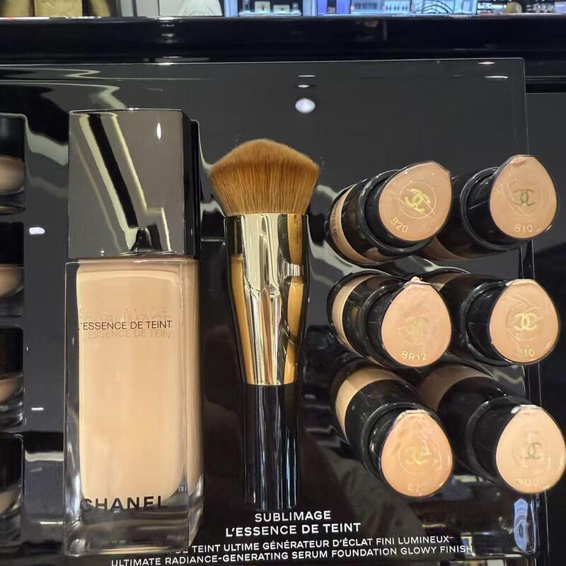 CHANEL Luxurious Essence Nourishing Gold Brick Liquid Foundation B10/Br12/B20/Bd01 40ml CHANEL Luxurious Essence Nourishing Gold Brick Liquid Foundation B10/Br12/B20/Bd01 40ml