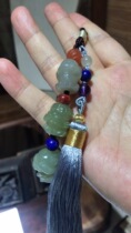 Natural and field jade engraving of a small pendant with a small pendant matching the flow Subracelet mobile phone chain