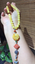 Natural Baltic Russian Chicken Oil Yellow Nectar Wax Round Pearl Matching Handheld With Hand Chain