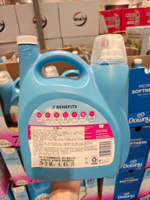 Costco opens the United States imported Downy clothing fabric softener anti-static 4.45 liters