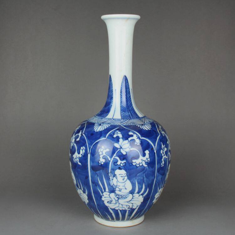 清康熙 五彩女子童子花瓶 中国美術 清康熙五彩仕女图纹瓶