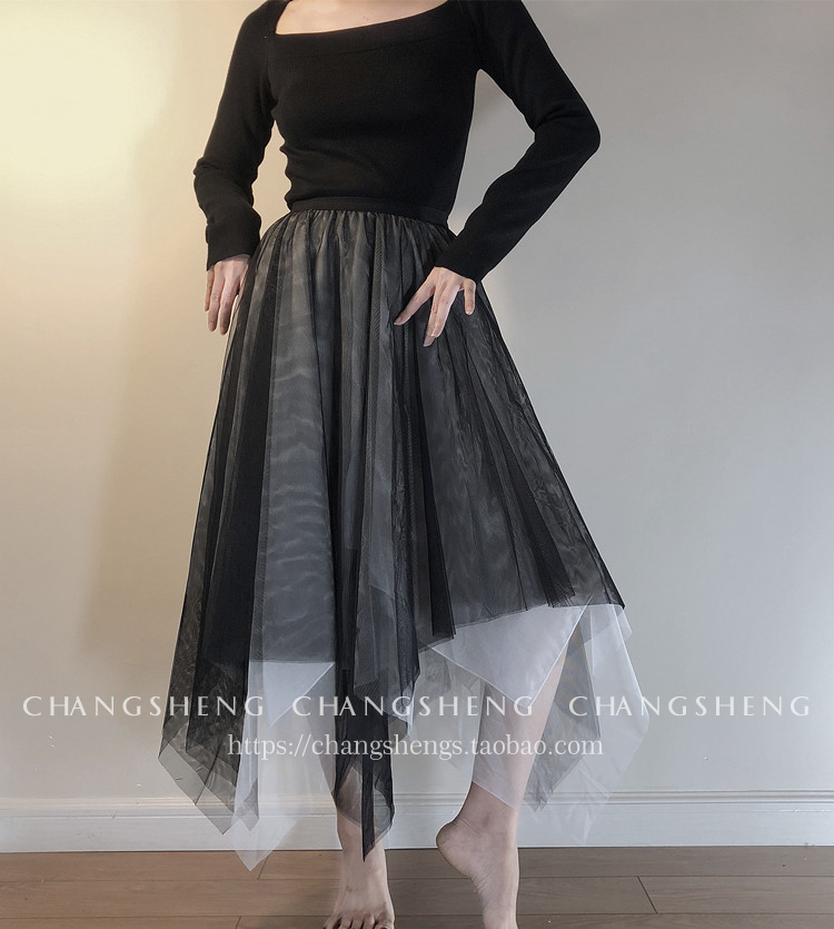 [Không tham gia bất kỳ hoạt động nào] Cổ áo lớn chữ U là áo len mỏng màu đen thời trang công sở nữ