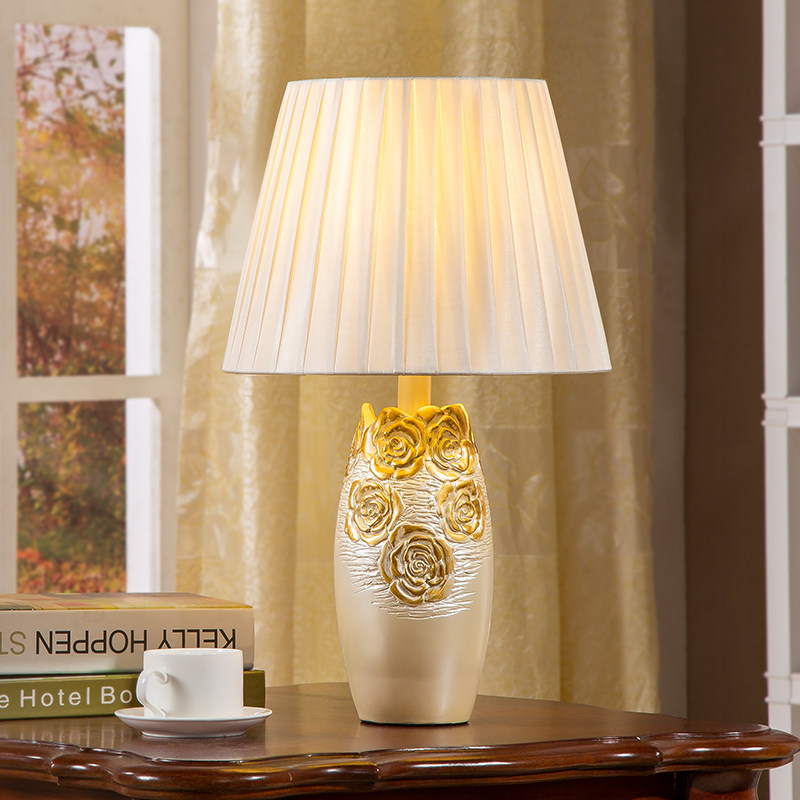 ��������ɫ�����ʽ̨��Fandbo7051