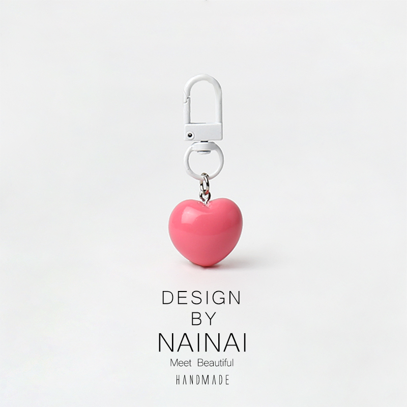 Simple Heart-Shaped Dopamine Keychain Pendant, Can Be Hung on Backpacks, Sweet Girly Daily Accessory, Personalized Jewelry Simple Heart-Shaped Dopamine Keychain Pendant, Can Be Hung on Backpacks, Sweet Girly Daily Accessory, Personalized Jewelry