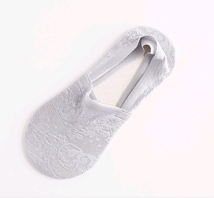 Thuyền vớ nữ nông miệng vớ vô hình silicone non-slip cotton dưới mùa hè băng siêu mỏng lụa ladies vớ ngắn vớ ren