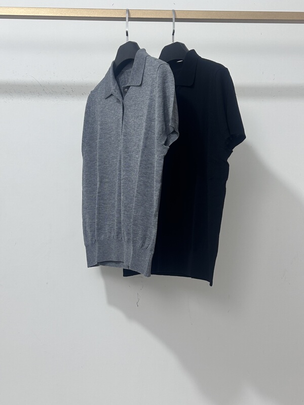 Order Now and Show Off Your Taste! L.P Simple yet Sophisticated Polo Collar Short-Sleeve Knit Shirt