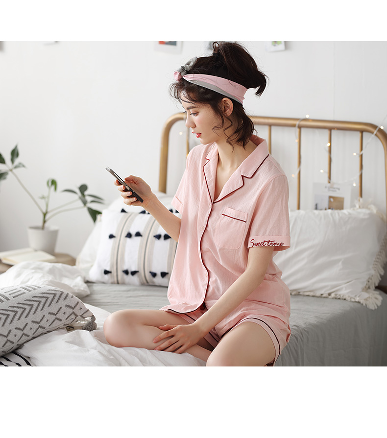 Nedia phiên bản Hàn Quốc của bộ đồ ngủ mới dành cho nữ mùa hè cotton ngắn tay ngắn cardigan thời trang thêu chữ dịch vụ nhà phù hợp - Bộ Pajama pijama đôi