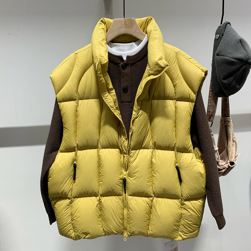 Winter Puff Style Stand Collar 90% White Duck down Yellow down Vest for Men, Thickened and Warm, Sleeveless Jacket