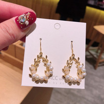 South Korea Korean East Gate gold-plated leaves fresh water Real Pearl Crystal fresh exaggerated long earrings stud earrings female