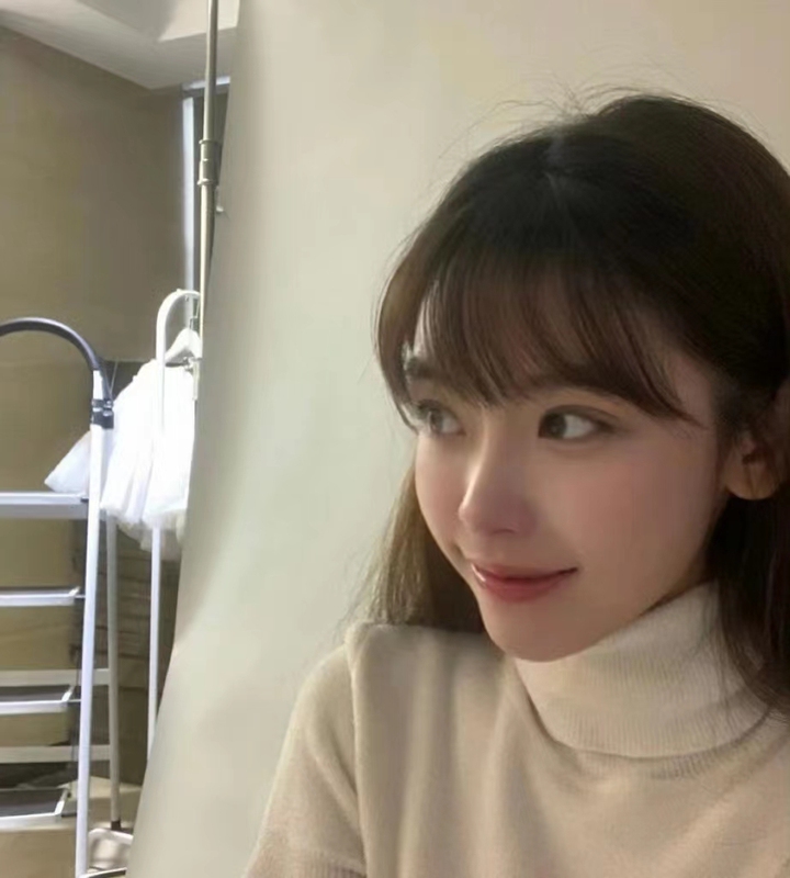 Half-Hooded, Thickened, Warm, Fleece-Lined, Skin-Friendly, High-Neck, Long-Sleeve Knitted Base Sweater in the Same Style as Hanzang Forest