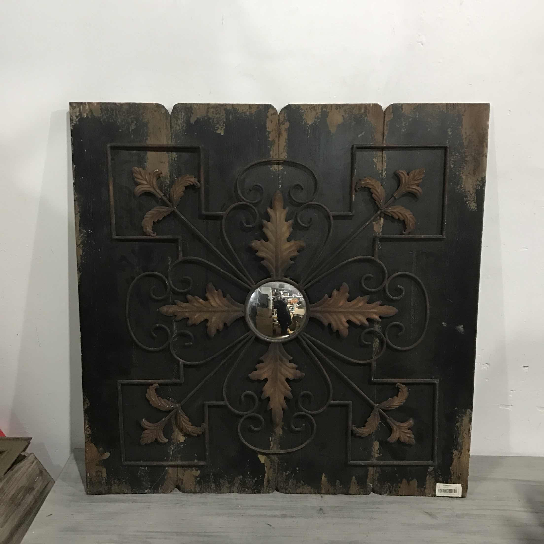 Foreign trade export orphan-like American country French retro wood and iron combined with hollow large pane decorative wall decoration