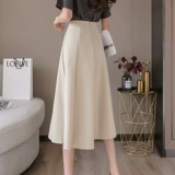 Вместительная и большая юбка в складку, А-силуэт, длина миди, высокая талия, яркий броский стиль