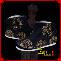 Zhenglong costume Peking opera Cantonese opera opera boots and shoes Sanchakou Wusheng thin-soled Sanyi Zhai hand-embroidered cloth-soled cloud-head fast boots