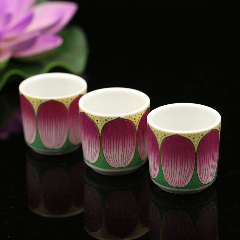  Great May at ease with supplies Lotus small wine glass for water glass for the Buddha's cup Bodhisattva Holy water cup No word net water glass