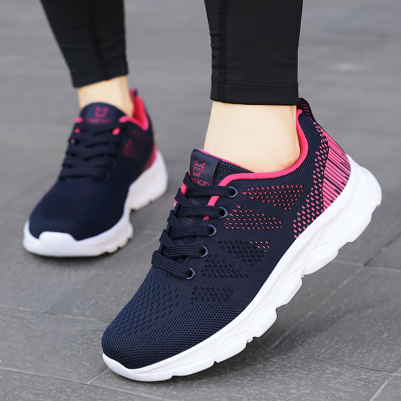 Mom's Shoes for Middle-Aged and Elderly Women, 2026 Spring and Autumn, Comfortable, Soft-Soled, Breathable, Non-Slip, Casual, Suitable for Women Aged 50-60, Summer, Sports Shoes for Women Aged 40