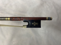  High-end Brazilian wood violin bow High-end bow rod round bow 4 4 bow ebony pure mongolian Suzhou