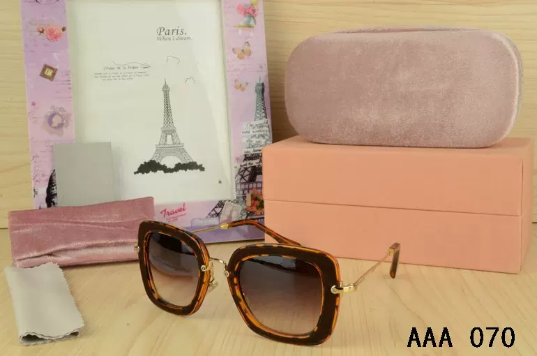 Женские солнцезащитные очки cateye