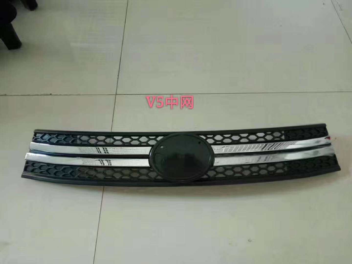 LiChi electric car Lili V5 front bumper Previous bumper Previous bumper charging port Lili Plains net