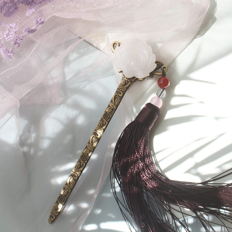 Classical White Jade Lotus Bookmark Lotus Flower Ancient Bronze Color Metal Rod Flow Subookmark Ancient Wind Classical Gift Box Dress